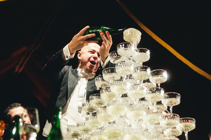Découvrez le Strauss Dinner Show à Vienne, un mélange de musique classique, de performance et de gastronomie, photo 17 | wizardtrip
