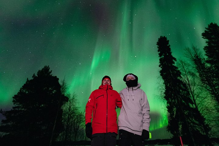 Chase the Northern Lights in Rovaniemi with a small group, professional photos, and a refund guarantee, photo 23 | wizardtrip