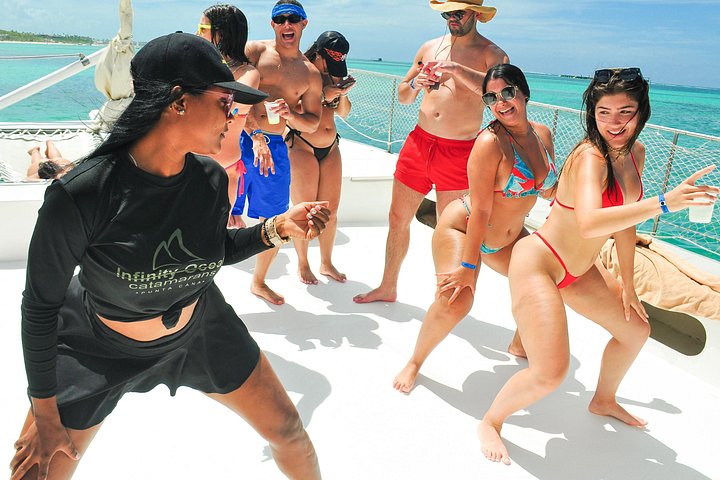 Festbåttur kun for voksne i Punta Cana med snorkling, åpen bar og DJ, foto 16 | wizardtrip
