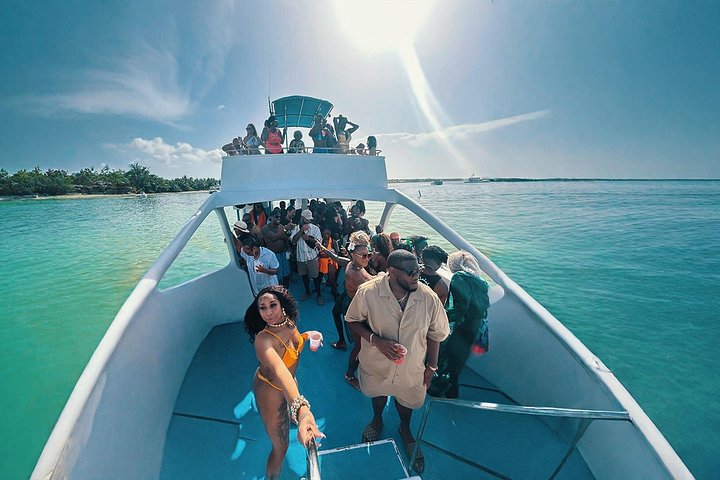 Festbåttur kun for voksne i Punta Cana med snorkling, åpen bar og DJ, foto 21 | wizardtrip