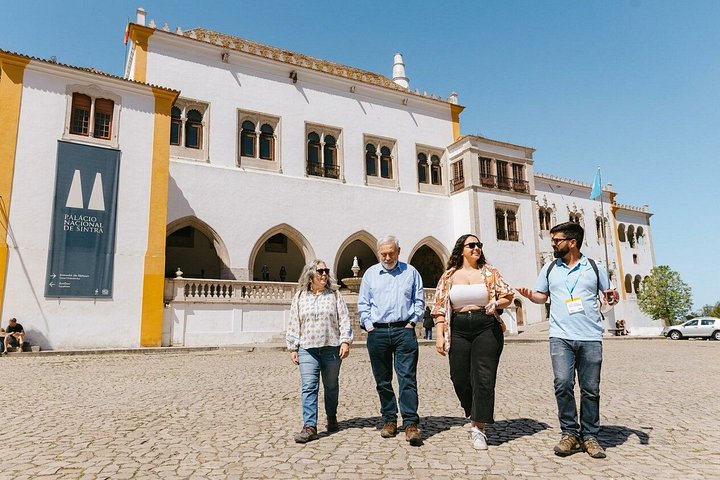 Explorez la région magique de Sintra, y compris le coloré Palais de Pena et la mystique Quinta da Regaleira, lors d'une visite guidée depuis Lisbonne, photo 12 | wizardtrip