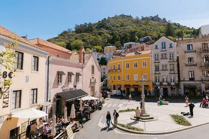 Explorez la région magique de Sintra, y compris le coloré Palais de Pena et la mystique Quinta da Regaleira, lors d'une visite guidée depuis Lisbonne, photo 17 | wizardtrip