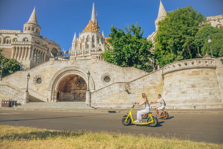 Verken de bezienswaardigheden van Boedapest op een leuke en spannende MonsteRoller e-scooter tour, foto 7 | wizardtrip
