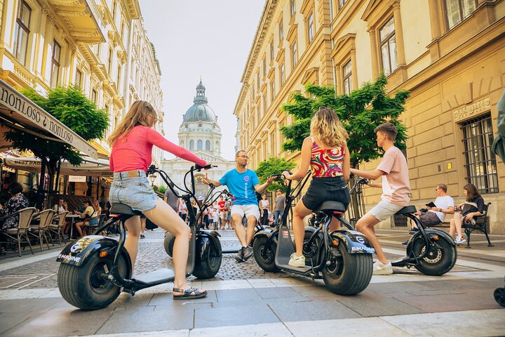 Verken de bezienswaardigheden van Boedapest op een leuke en spannende MonsteRoller e-scooter tour, foto 10 | wizardtrip