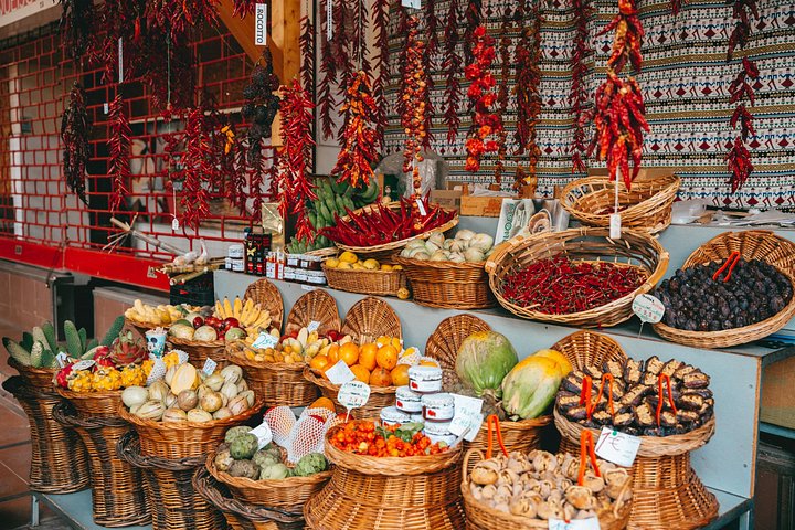 Um tour a pé gastronómico e cultural no Funchal, Madeira, provando comida e vinho locais, foto 8 | wizardtrip
