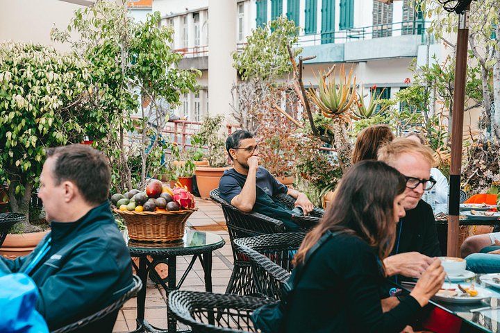 Um tour a pé gastronómico e cultural no Funchal, Madeira, provando comida e vinho locais, foto 13 | wizardtrip
