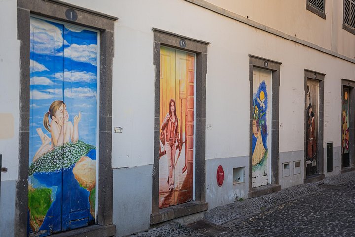 Um tour a pé gastronómico e cultural no Funchal, Madeira, provando comida e vinho locais, foto 21 | wizardtrip