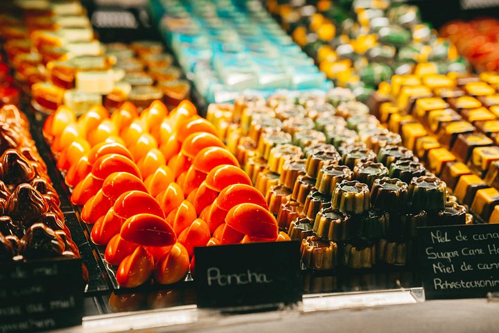 Um tour a pé gastronómico e cultural no Funchal, Madeira, provando comida e vinho locais, foto 29 | wizardtrip