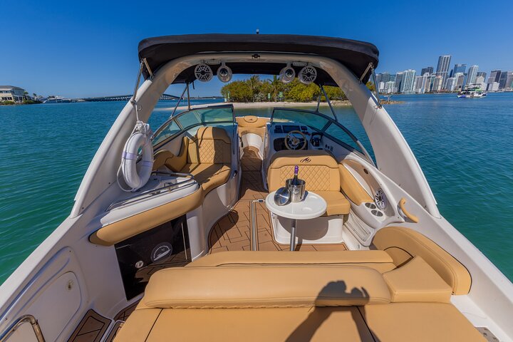 Croisière Privée à Miami avec Capitaine | wizardtrip