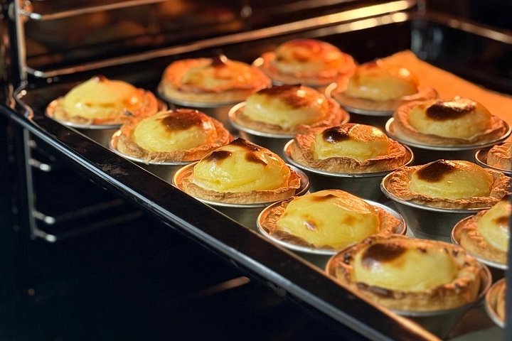 Aula prática de culinária de Pastel de Nata no Porto, Portugal, com vinho e petiscos, foto 19 | wizardtrip