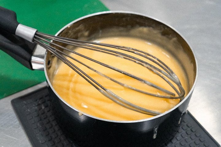 Aula prática de culinária de Pastel de Nata no Porto, Portugal, com vinho e petiscos, foto 28 | wizardtrip