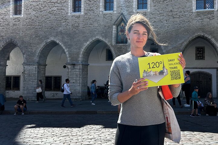 Historisk vandringstur i Tallinns gamla stad, som visar medeltida arkitektur och stadsvyer, foto 15 | wizardtrip