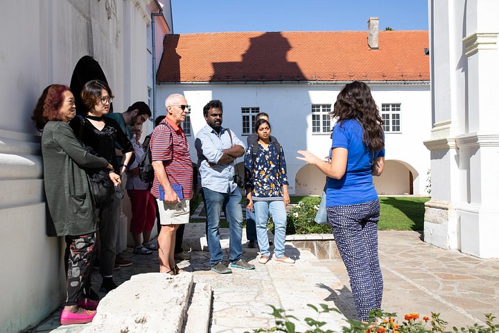 Excursion d'une journée explorant les villes historiques, les monastères et les forteresses de Serbie du Nord au départ de Belgrade, photo 8 | wizardtrip