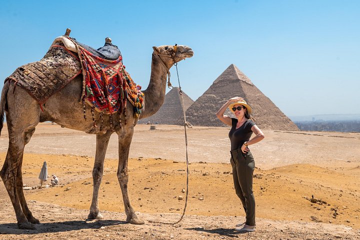 Iconic Giza Pyramids photoshoot with horse, camel, and Sphinx in Egypt, photo 13 | wizardtrip