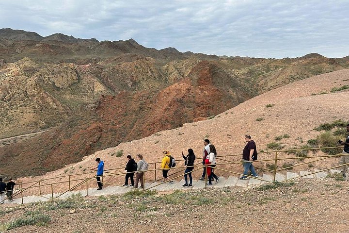 アルマトゥ発、カザフスタンの美しい日帰りツアー。コルサイ湖、カイインディ湖、チャリンキャニオンを巡ります、写真47 | wizardtrip