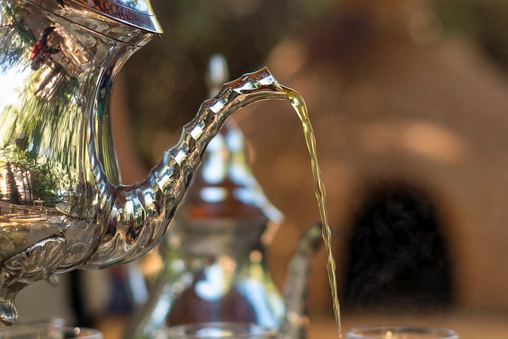 Leer traditionele Marokkaanse gerechten zoals tagine bereiden in een praktische workshop in Marrakech, foto 6 | wizardtrip