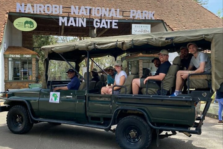 Nairobi National Park Halve-Day Tour; Gratis Wi-Fi | wizardtrip