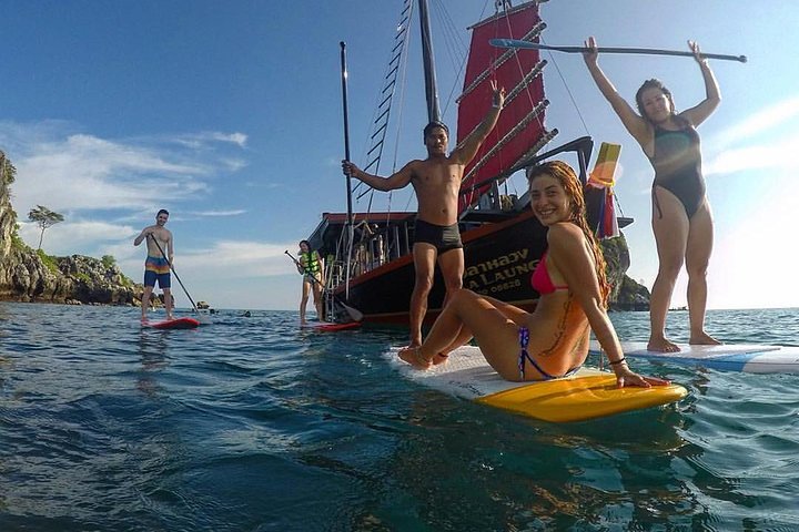 Krabi 4 eilanden zonsondergangscruise met snorkelen, paddleboarden, Thais diner en bioluminescent zwemtocht, foto 8 | wizardtrip