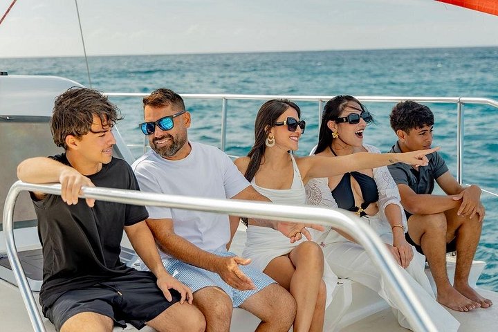 Katamaran seiling og snorkeltur på Aruba med solnedgangsutsikt og BBQ-middag, foto 14 | wizardtrip