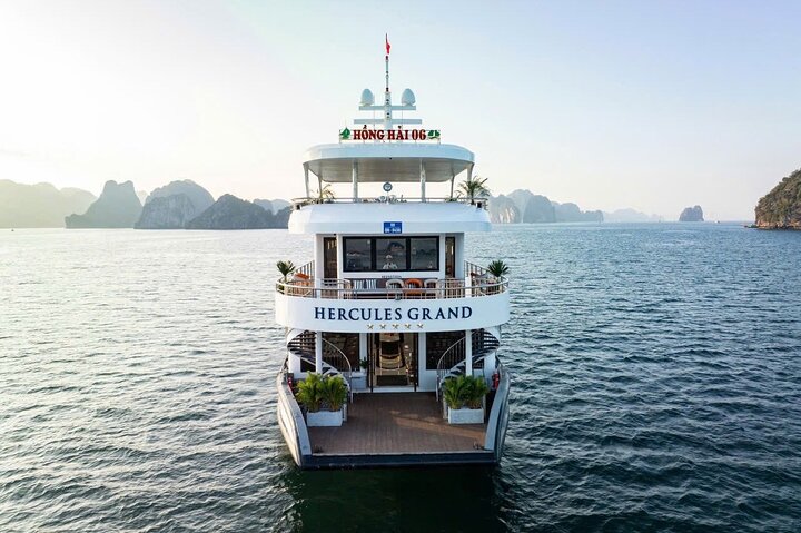 Hercules Grand Day Cruise Tour, Sung Sot Cave, Titop, Luon Cave | wizardtrip