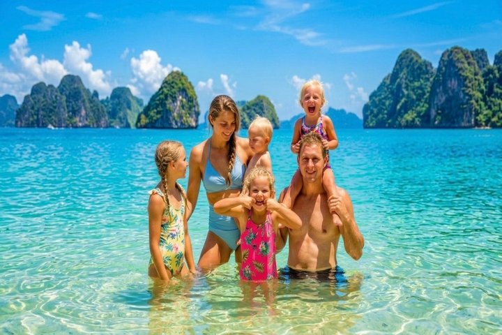 Speedboottour naar Phi Phi en Khai eilanden vanuit Phuket, Thailand, met snorkelen en prachtige stranden, foto 13 | wizardtrip