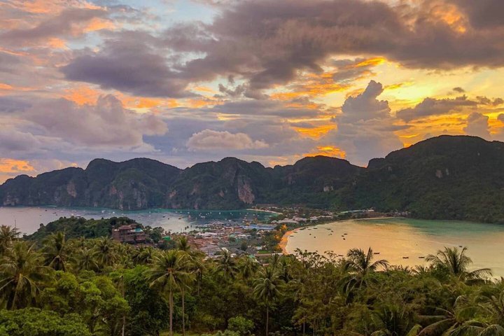 Speedboottour naar Phi Phi en Khai eilanden vanuit Phuket, Thailand, met snorkelen en prachtige stranden, foto 25 | wizardtrip