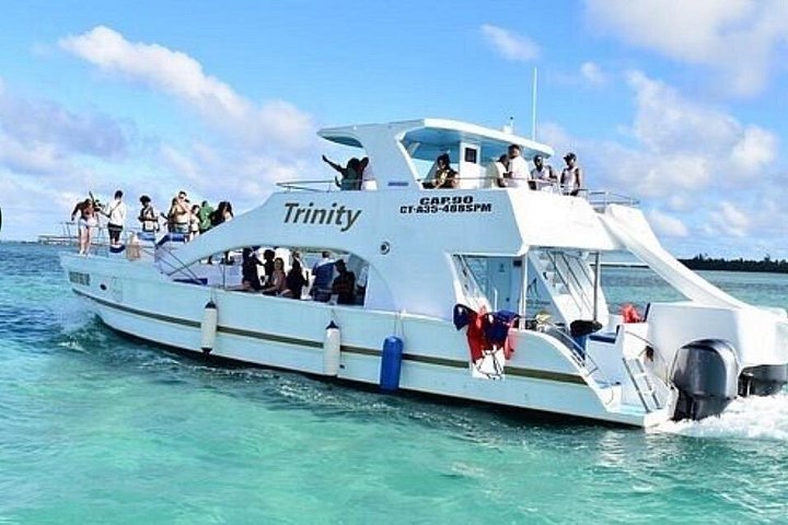 Hip Hop party boat cruise alleen voor volwassenen met DJ en open bar in Punta Cana, foto 34 | wizardtrip