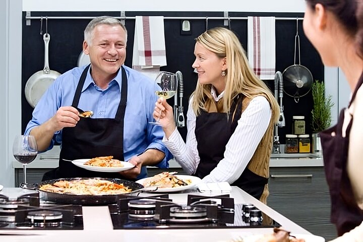 スペイン、マラガで本格的なパエリア作りを学びましょう。新鮮な食材と地元のワインをお楽しみください、写真6 | wizardtrip