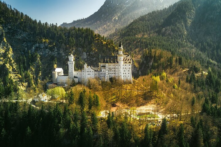 Rundvisning på Neuschwanstein Slot fra Hohenschwangau med Skip-the-Line | wizardtrip