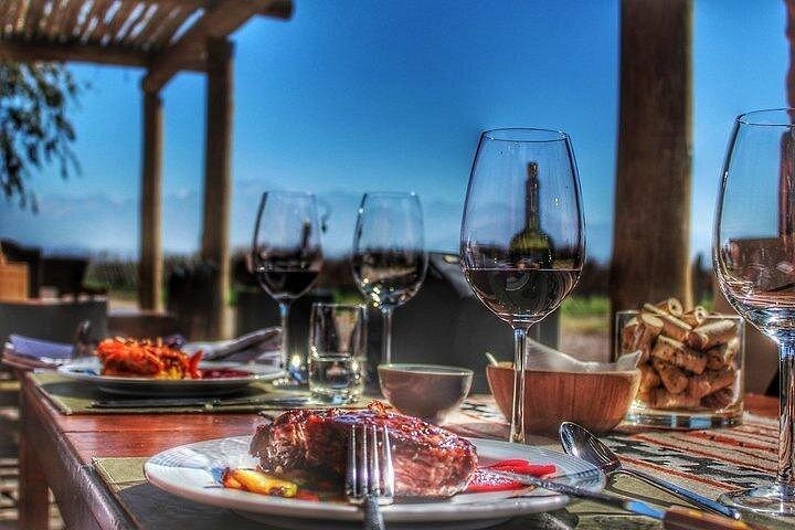 Luxus-Weintour in kleiner Gruppe in Mendoza, Argentinien, mit Weingutbesuchen und Gourmet-Mittagessen, Foto 16 | wizardtrip
