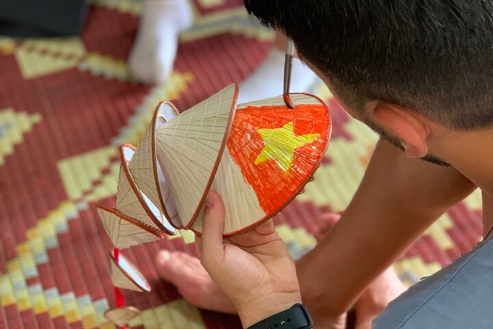 Hanoi traditional craft tour: lacquer painting, incense making, and conical hat crafting in local villages, photo 27 | wizardtrip