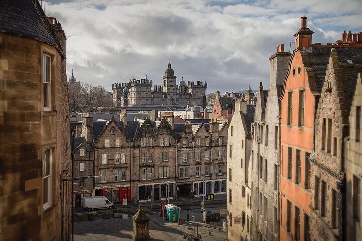 Guidet vandretur på Edinburghs Royal Mile og Edinburgh Castle, inklusive historiske vartegn og byudsigt, foto 7 | wizardtrip