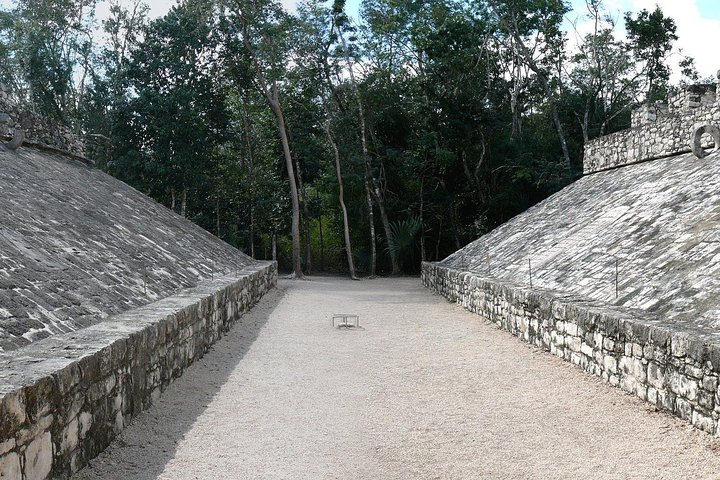 Tour met kleine groep die Coba-ruïnes, Tulum verkent en zwemt in een cenote nabij Playa del Carmen, Mexico, foto 10 | wizardtrip