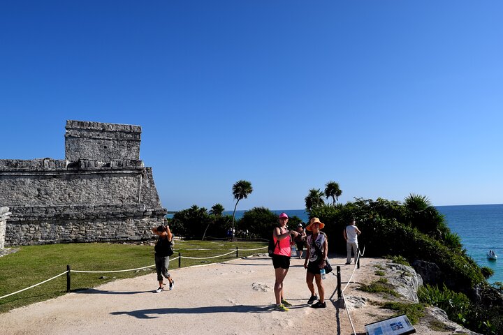 Tour met kleine groep die Coba-ruïnes, Tulum verkent en zwemt in een cenote nabij Playa del Carmen, Mexico, foto 14 | wizardtrip