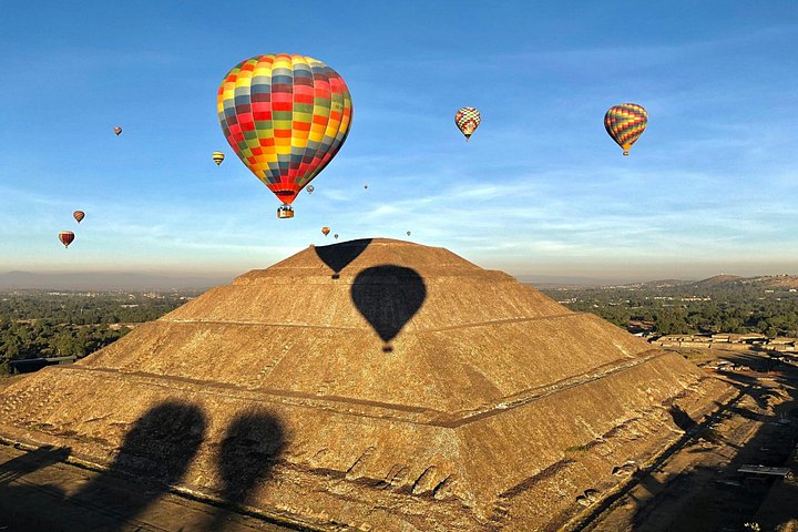 Passeio de balão sobre as pirâmides de Teotihuacan com café da manhã na caverna e traslado da Cidade do México, foto 15 | wizardtrip