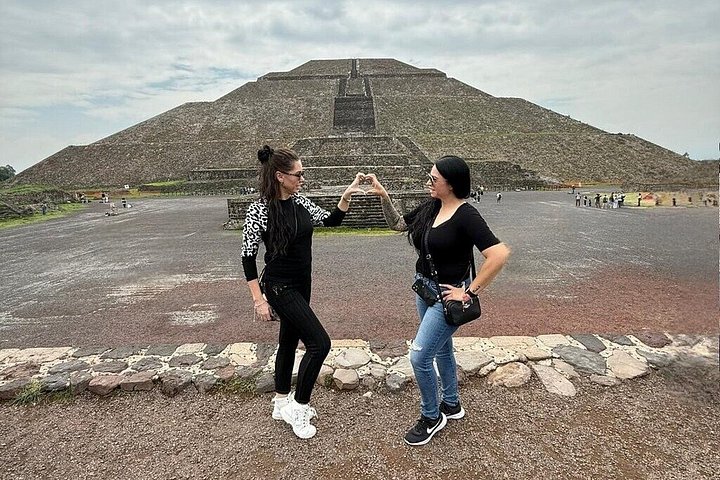Passeio de balão sobre as pirâmides de Teotihuacan com café da manhã na caverna e traslado da Cidade do México, foto 22 | wizardtrip