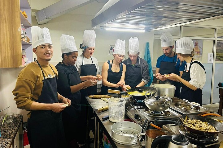 Praktisk nepalesisk madlavningskursus i Kathmandu, hvor du lærer at lave momos og traditionelle retter med lokale kokke, foto 25 | wizardtrip