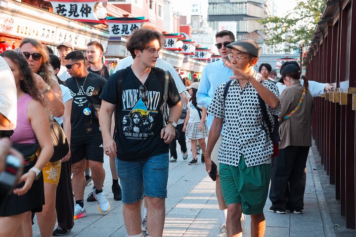 Personlig privat rundvisning af Tokyos must-see seværdigheder, inklusive templer, markeder og moderne distrikter, foto 28 | wizardtrip