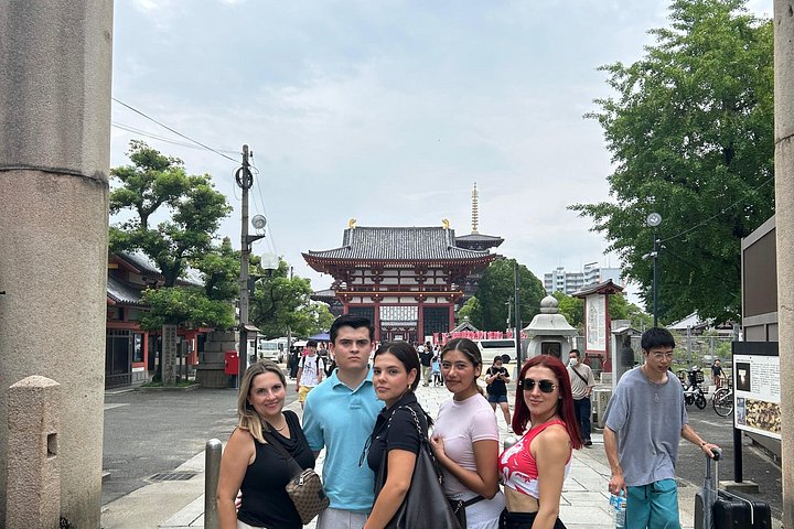 Osaka vandringstur med ikoniska landmärken som Osaka Castle och Dotonbori, lokala marknader och livliga gator, foto 20 | wizardtrip