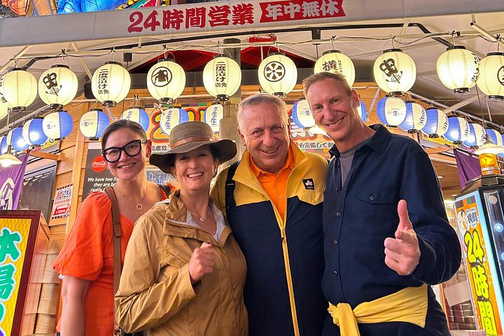 Osaka street food tour with local guide, tasting local dishes and drinks in Shinsekai, photo 22 | wizardtrip