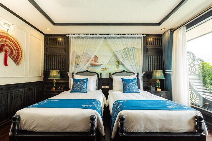 Luxe overnight cruise die de prachtige karstlandschappen van Halong Bay en Lan Ha Bay, Vietnam verkent, foto 13 | wizardtrip