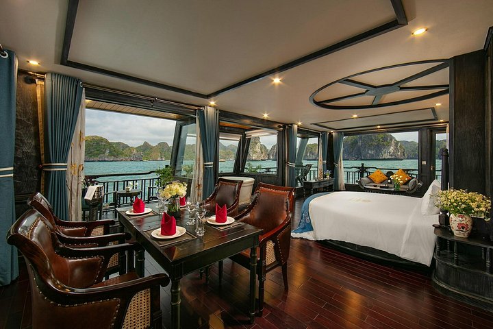 Luxe overnight cruise die de prachtige karstlandschappen van Halong Bay en Lan Ha Bay, Vietnam verkent, foto 27 | wizardtrip