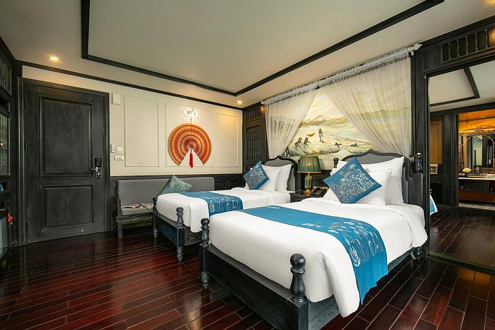 Luxe overnight cruise die de prachtige karstlandschappen van Halong Bay en Lan Ha Bay, Vietnam verkent, foto 29 | wizardtrip