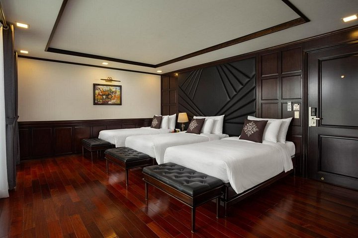 Luxe overnight cruise die de prachtige karstlandschappen van Halong Bay en Lan Ha Bay, Vietnam verkent, foto 39 | wizardtrip