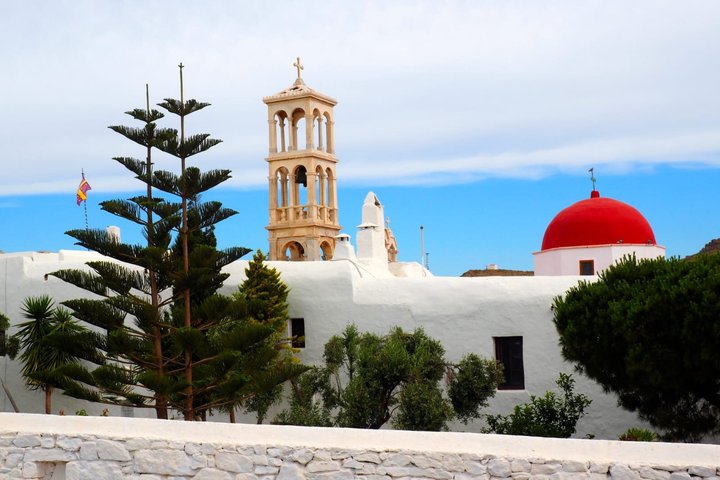 Private 4-hour Mykonos island tour by car, visiting beaches, lighthouse, and traditional villages, photo 9 | wizardtrip