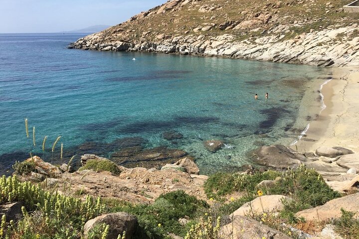 Private 4-hour Mykonos island tour by car, visiting beaches, lighthouse, and traditional villages, photo 13 | wizardtrip
