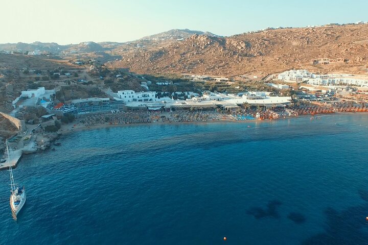 Private 4-hour Mykonos island tour by car, visiting beaches, lighthouse, and traditional villages, photo 30 | wizardtrip