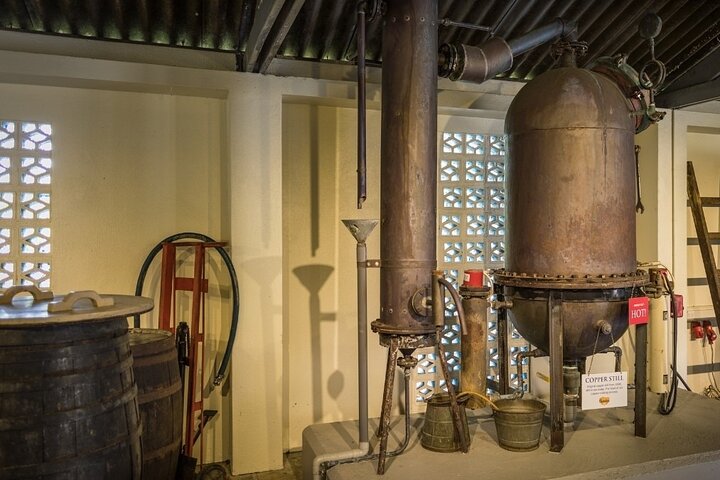 Utforsk det historiske Curaçao Liqueur Distillery og smak dets berømte likører, foto 3 | wizardtrip