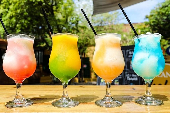 Utforsk det historiske Curaçao Liqueur Distillery og smak dets berømte likører, foto 9 | wizardtrip
