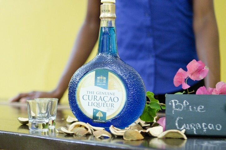 Utforsk det historiske Curaçao Liqueur Distillery og smak dets berømte likører, foto 14 | wizardtrip